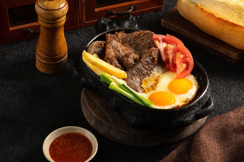 Bít tết sốt cay
